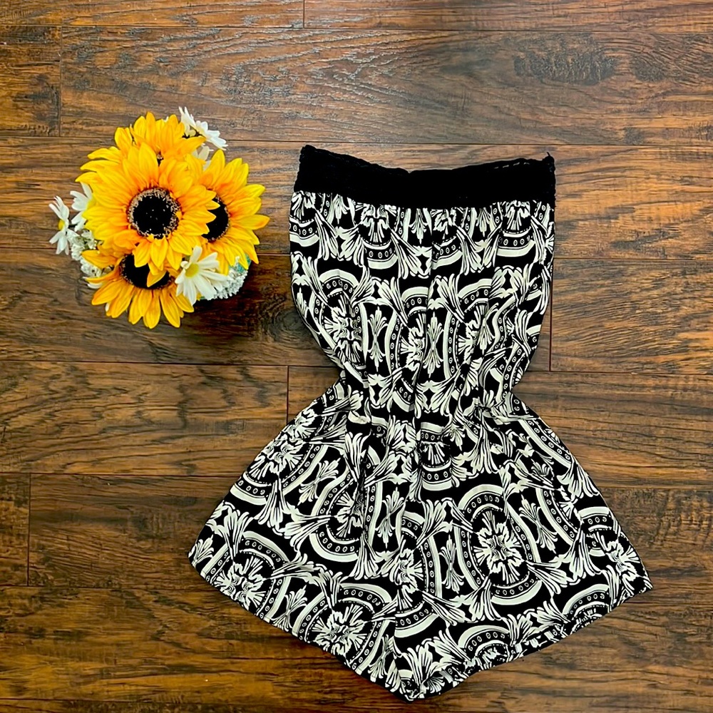 Small Patterned Romper - image 1